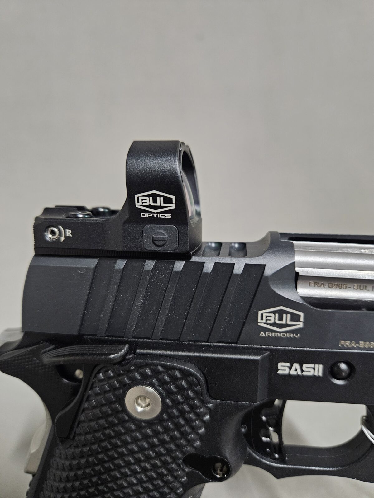 PISTOLET BUL SAS II ULTRA LIGHT 3.25P NOIR 9X19 PACK – Image 3