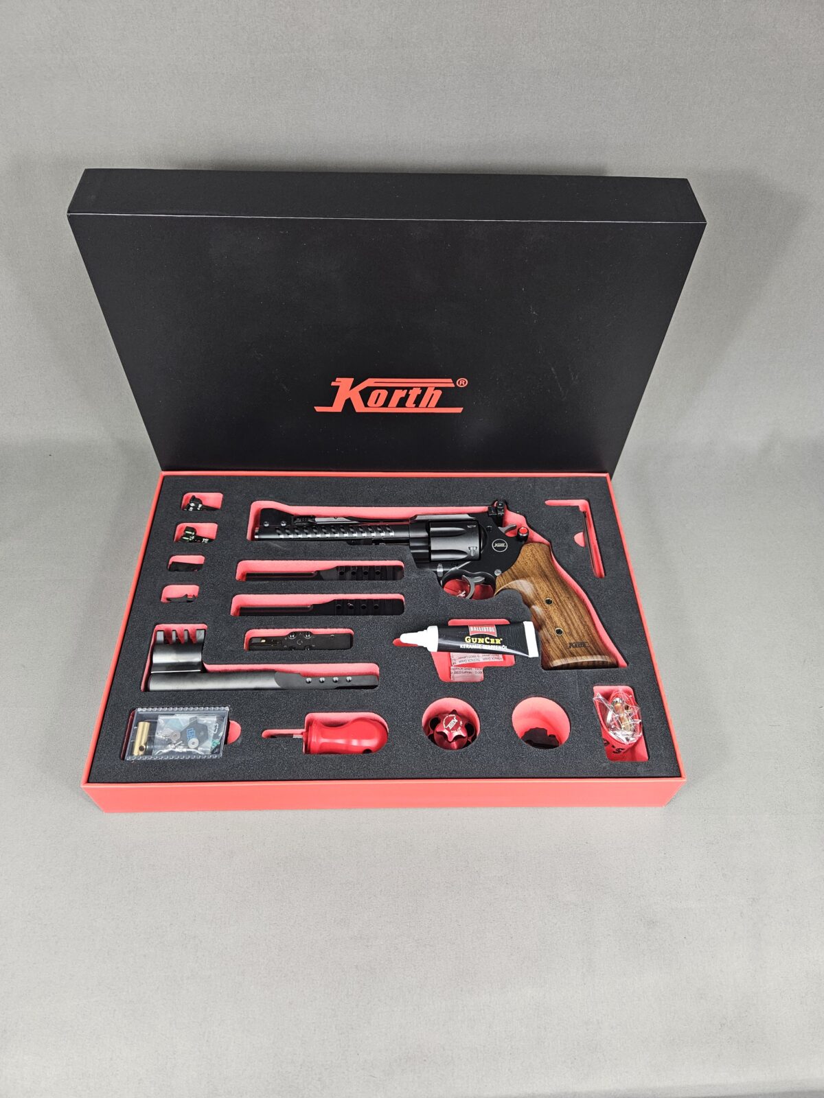 REVOLVER KORTH SUPER SPORT GTS NOIR 5" KIT PERFORMANCE 357 MAG – Image 6