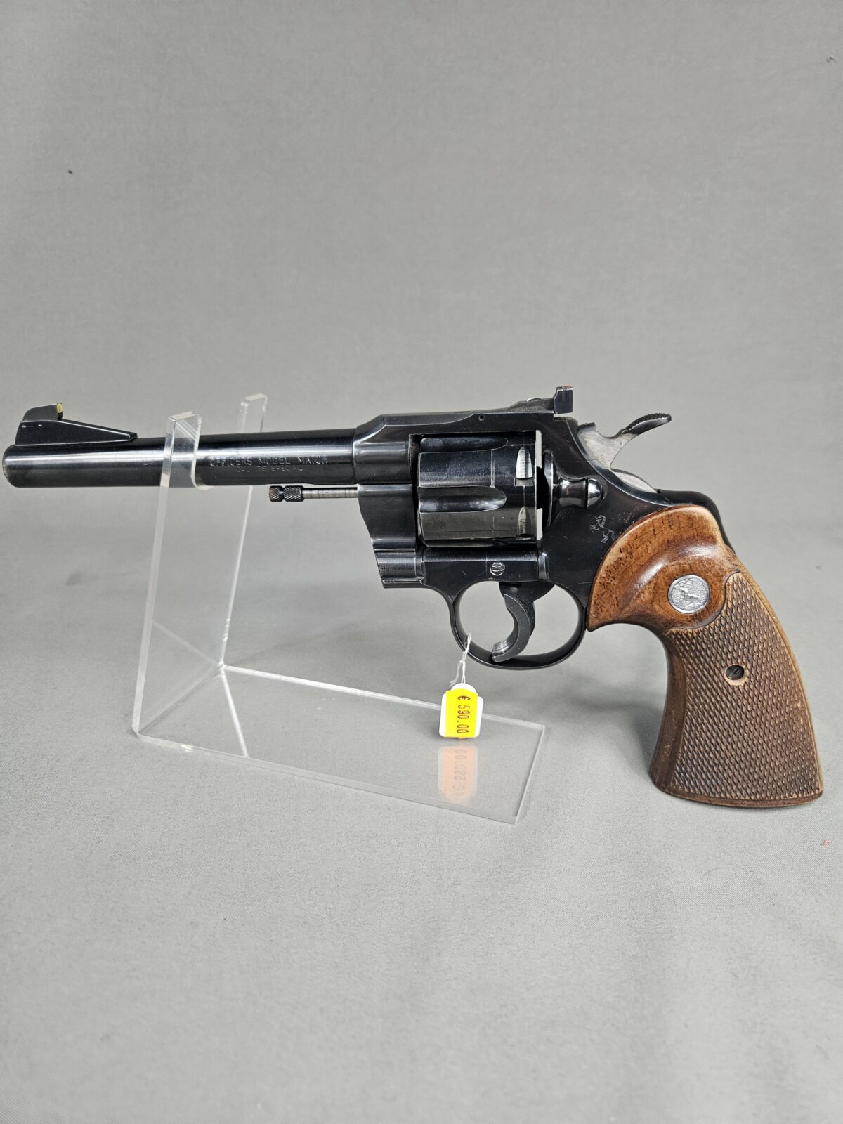 REVOLVER COLT OFFICER'S MATCH 38SP